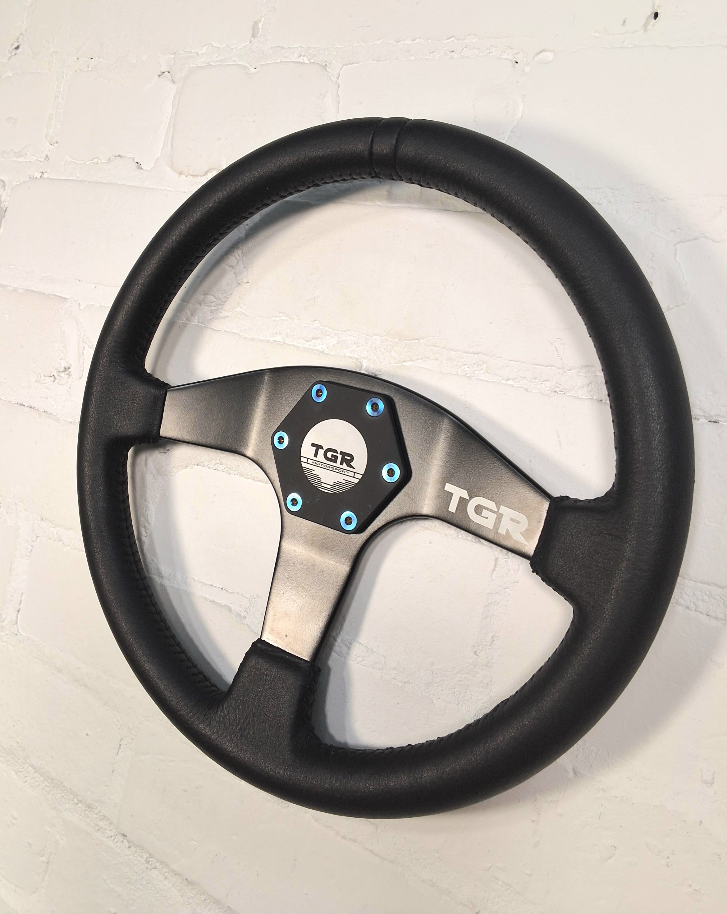 Flat Spoke Steering Wheel